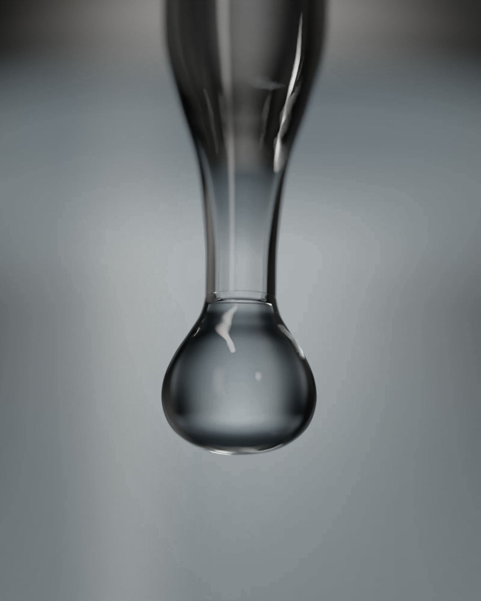 A drop of Hyaluronic 2% falling from the dropper